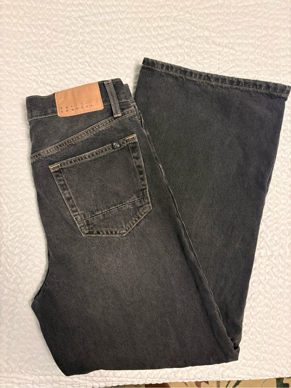 Pacific Sunwear Men's Faded Black Bootcut Jeans